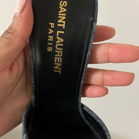 Saint Laurent - Picture 8 of 12